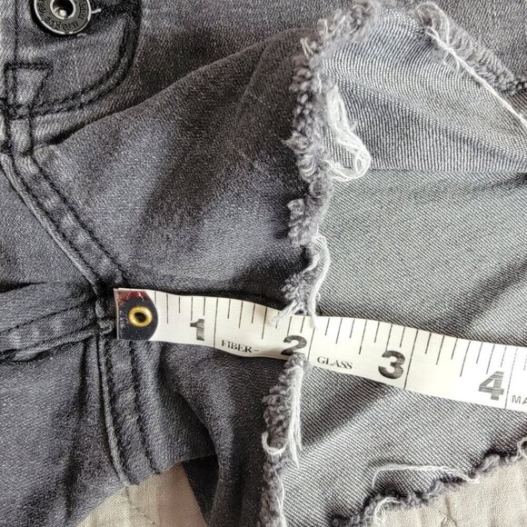 Umgee Black Button Fly Jean Shorts Sz 30 - Picture 6 of 8